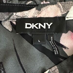 DKNY Women's Blouse - Black and Pink Floral